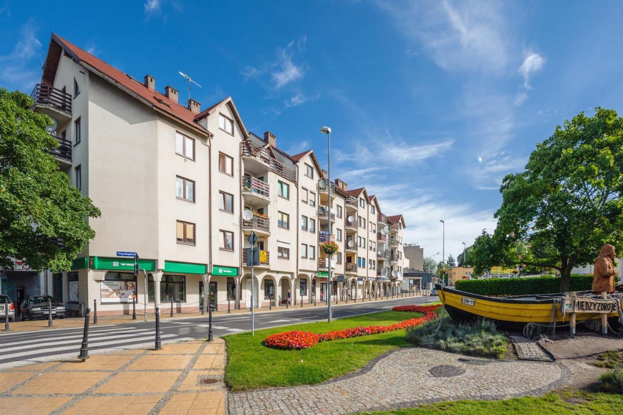 Apartamenty Sun & Snow Plac Neptuna Miedzyzdroje Exterior foto